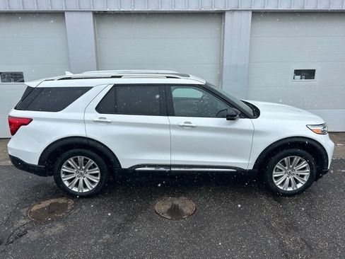 Used 2023 Ford Explorer Limited w/ Limited Technology Package image 6