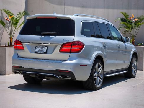 Used 2017 Mercedes-Benz GLS 550 4MATIC image 6