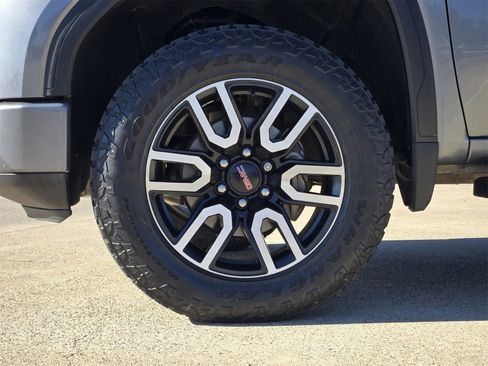 Used 2020 GMC Sierra 1500 AT4 w/ AT4 Premium Package image 10