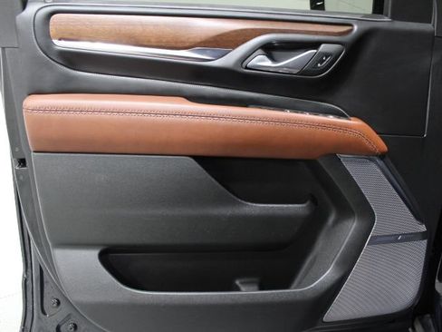 Used 2023 GMC Yukon Denali Ultimate image 19