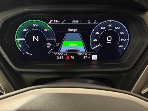 Used 2024 Audi Q4 e-tron Premium Plus w/ Premium Plus image 18