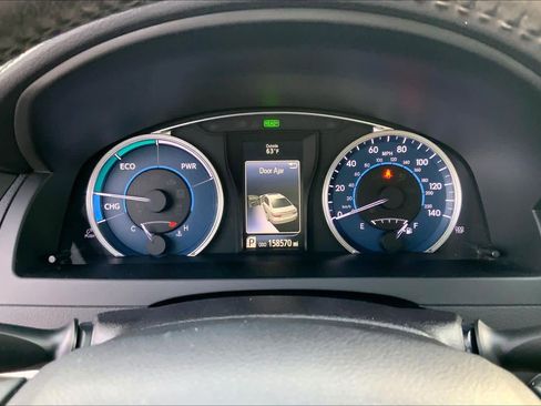 Used 2016 Toyota Camry XLE image 25