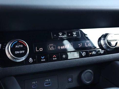 New 2026 Nissan Rogue Platinum AWD/4WD image 17