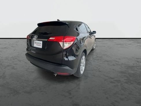 Used 2022 Honda HR-V LX image 9