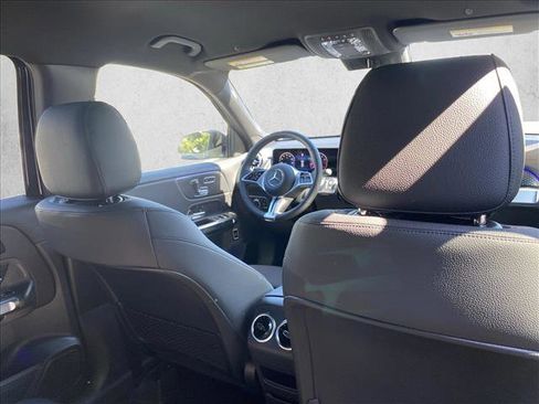 Certified 2025 Mercedes-Benz GLB 250 image 18