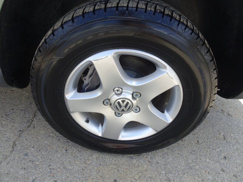 Used 2004 Volkswagen Touareg V6 AWD/4WD image 24