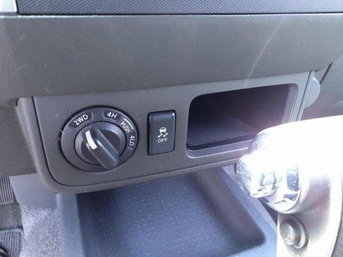 Used 2012 Nissan Xterra S w/ Value Package image 24