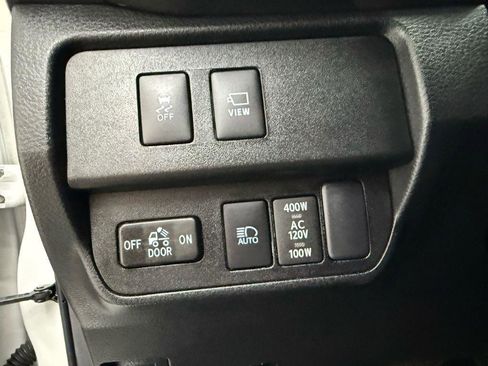 Used 2023 Toyota Tacoma TRD Sport w/ TRD Premium Sport Package AWD/4WD image 23