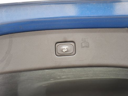 Used 2024 Ford Edge SEL w/ Convenience Package image 19