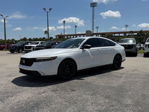 Used 2024 Honda Accord EX image 10
