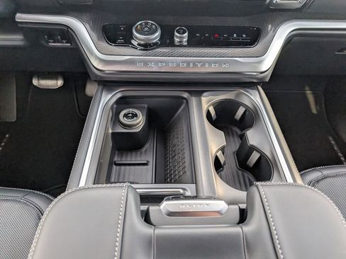 New 2025 Ford Expedition Max Platinum w/ Stealth Appearance Package image 15