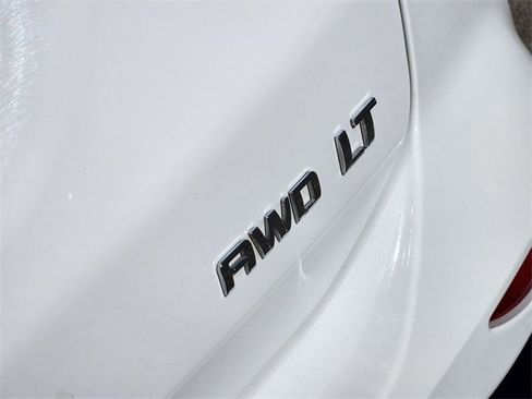 Used 2024 Chevrolet Equinox LT w/ Driver Convenience Package image 12