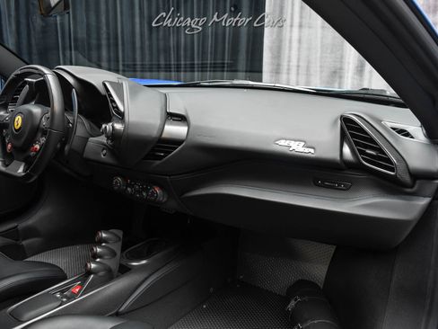 Used 2020 Ferrari 488 Pista Coupe RWD image 23