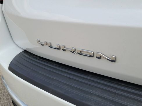 Used 2024 GMC Yukon Denali w/ Denali Reserve Package AWD/4WD image 7