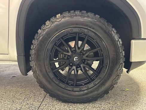 Used 2021 GMC Sierra 1500 Elevation image 28