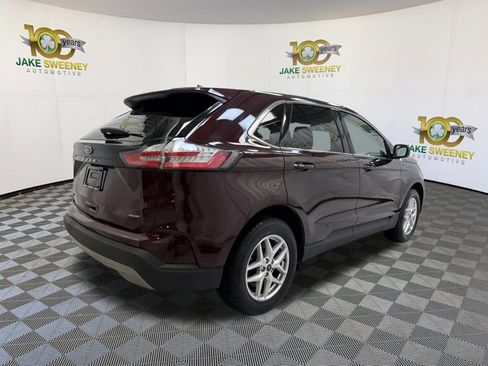 Used 2024 Ford Edge SEL image 10