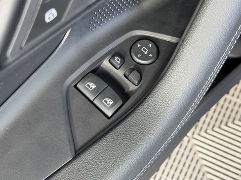 Used 2026 BMW 230i Coupe RWD image 19