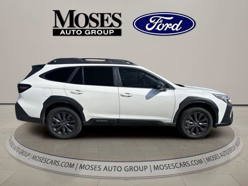 Used 2025 Subaru Outback Onyx Edition AWD/4WD image 2
