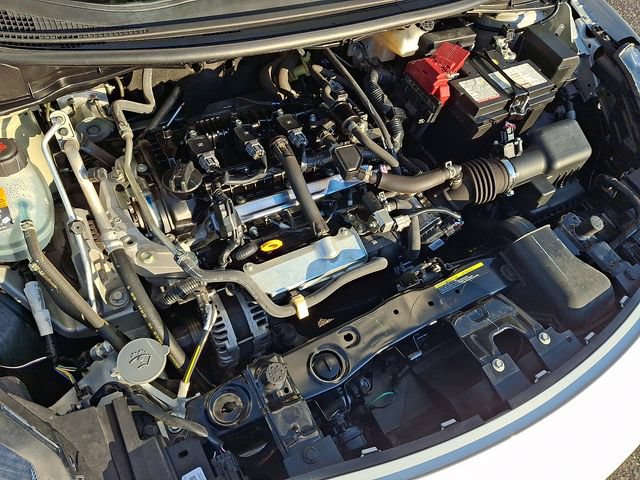 Used 2025 Nissan Versa SV FWD image 28