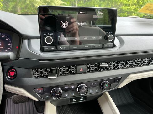 Used 2024 Honda Accord EX image 16