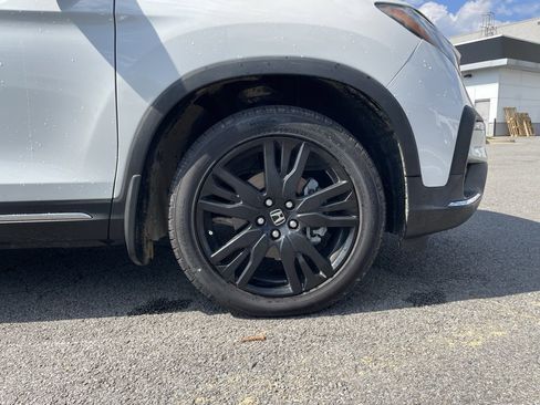 Used 2022 Honda Pilot Elite image 37