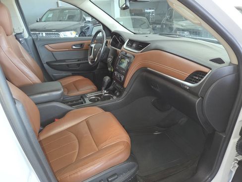 Used 2016 Chevrolet Traverse LTZ AWD/4WD image 30