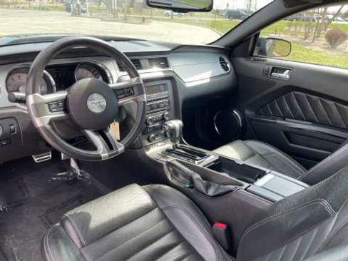 Used 2010 Ford Mustang Coupe RWD image 65