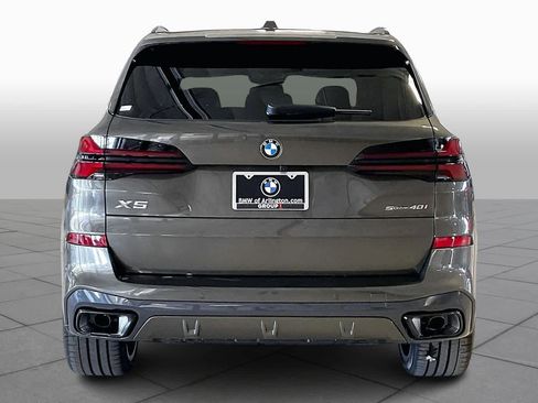 New 2026 BMW X5 sDrive40i image 4