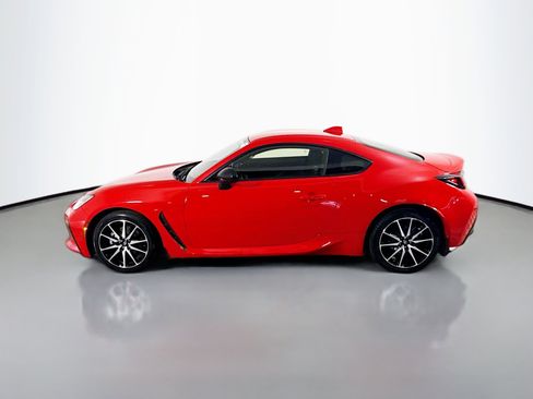 Used 2022 Toyota GR86 image 6