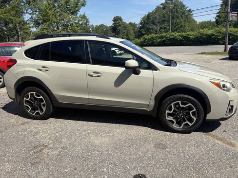 Used 2016 Subaru Crosstrek 2.0i Premium AWD/4WD image 13