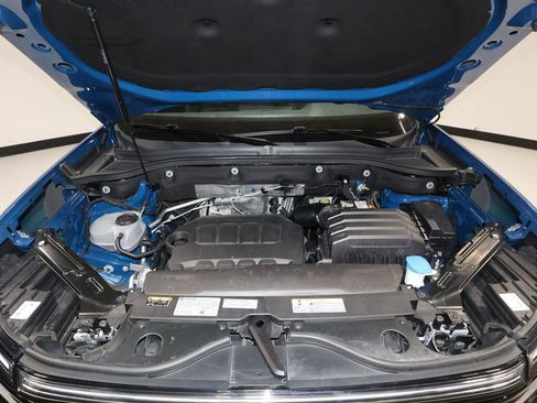 Used 2025 Volkswagen Atlas Cross Sport SE image 29