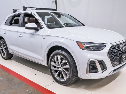 Used 2023 Audi Q5 2.0T Premium Plus w/ Premium Plus Package AWD/4WD image 5