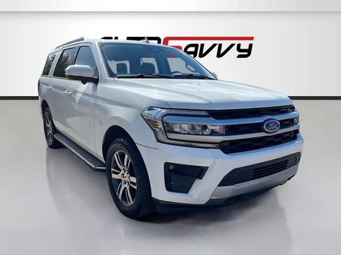 Used 2023 Ford Expedition XLT AWD/4WD image 1