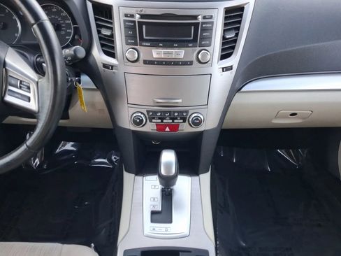 Used 2013 Subaru Outback 2.5i Premium w/ All-Weather Pkg image 12