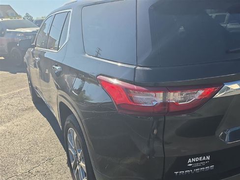 Used 2018 Chevrolet Traverse Premier w/ Driver Confidence II Package image 14