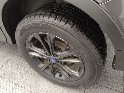 Used 2018 Ford Escape SE FWD image 31