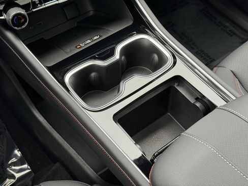 New 2026 Chevrolet Traverse Z71 w/ Driver Confidence Package image 18