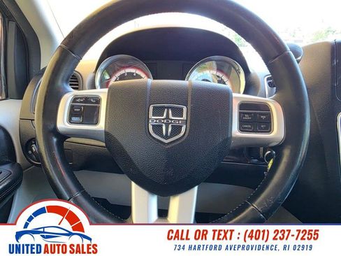 Used 2014 Dodge Grand Caravan American Value Package w/ UConnect Hands-Free Group FWD image 15