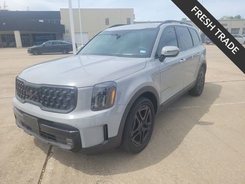 Certified 2025 Kia Telluride SX Prestige X-Line image 2