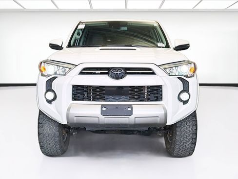 Used 2020 Toyota 4Runner TRD Off-Road Premium w/ Moonroof Package image 2