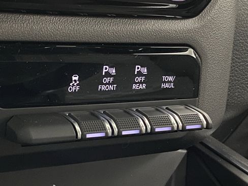 New 2026 RAM 1500 Big Horn w/ Night Edition AWD/4WD image 28