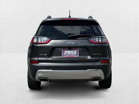 Used 2022 Jeep Cherokee Limited image 6