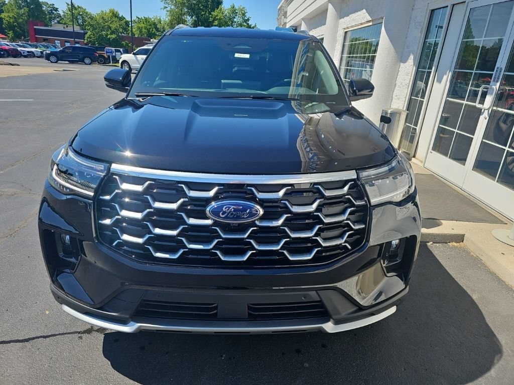 New 2026 Ford Explorer Platinum w/ LUX Leather Package AWD/4WD image 3