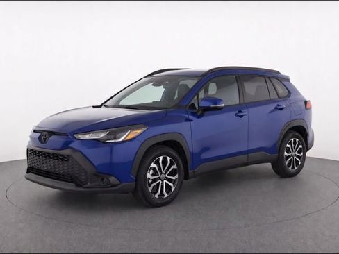 Used 2023 Toyota Corolla Cross AWD Hybrid w/ Moonroof Package image 3