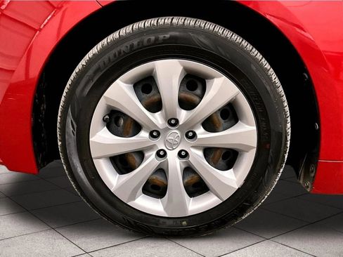 Used 2021 Toyota Corolla LE image 8