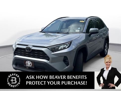 Used 2021 Toyota RAV4 XLE AWD/4WD image 1