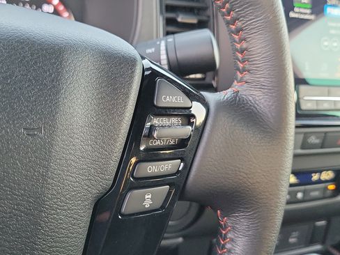 Used 2024 Nissan Frontier Pro-X w/ Technology Package image 25