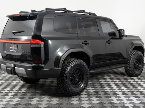 Used 2025 Lexus GX 550 image 8