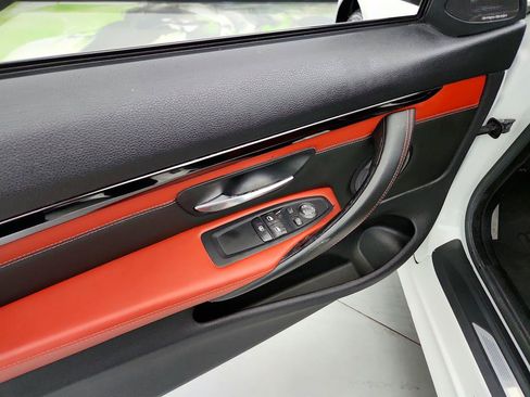 Used 2015 BMW M4 Coupe RWD image 21