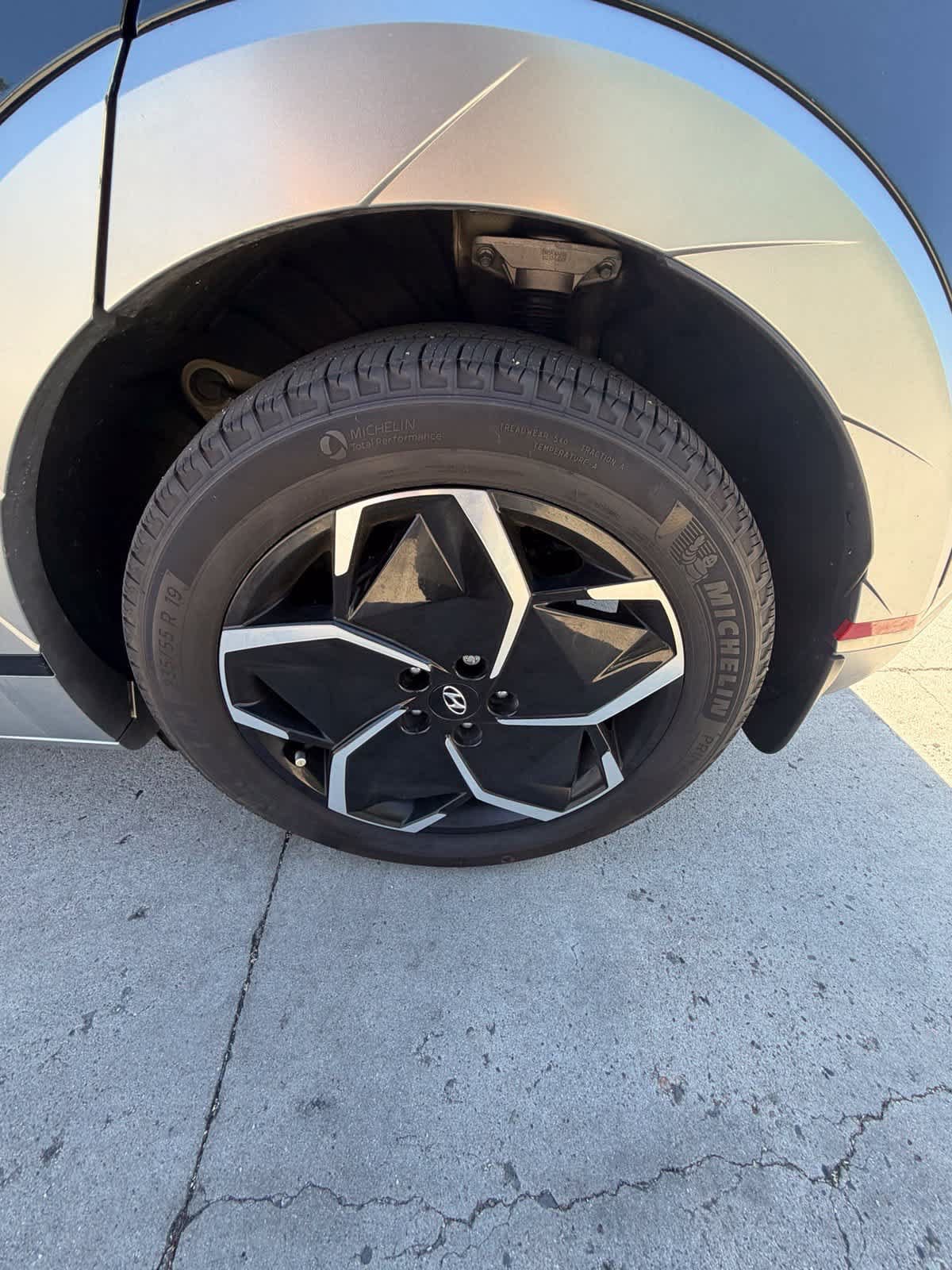 Used 2024 Hyundai Ioniq 5 Limited RWD image 8